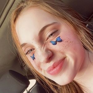 Meet your Posher, Casey